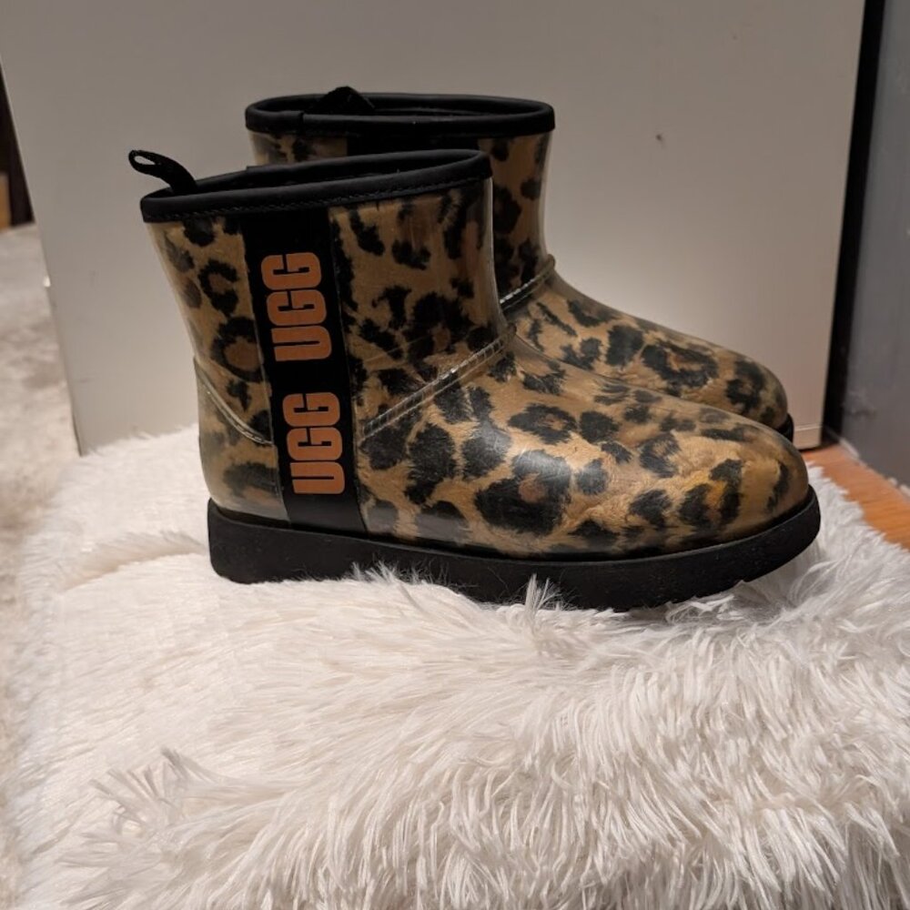 ugg leopard print waterproof ankel boots almost new